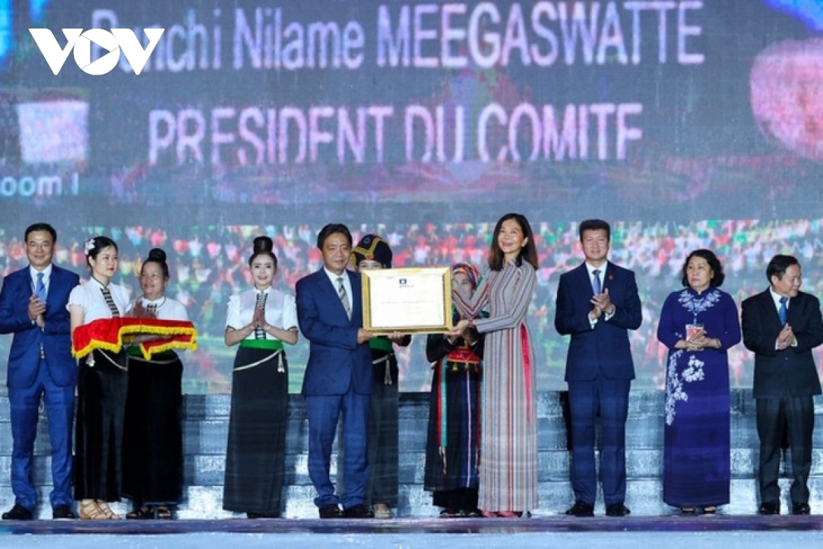 Vietnam receives UNESCO certificate recognizing the Thai’s Xoe dance